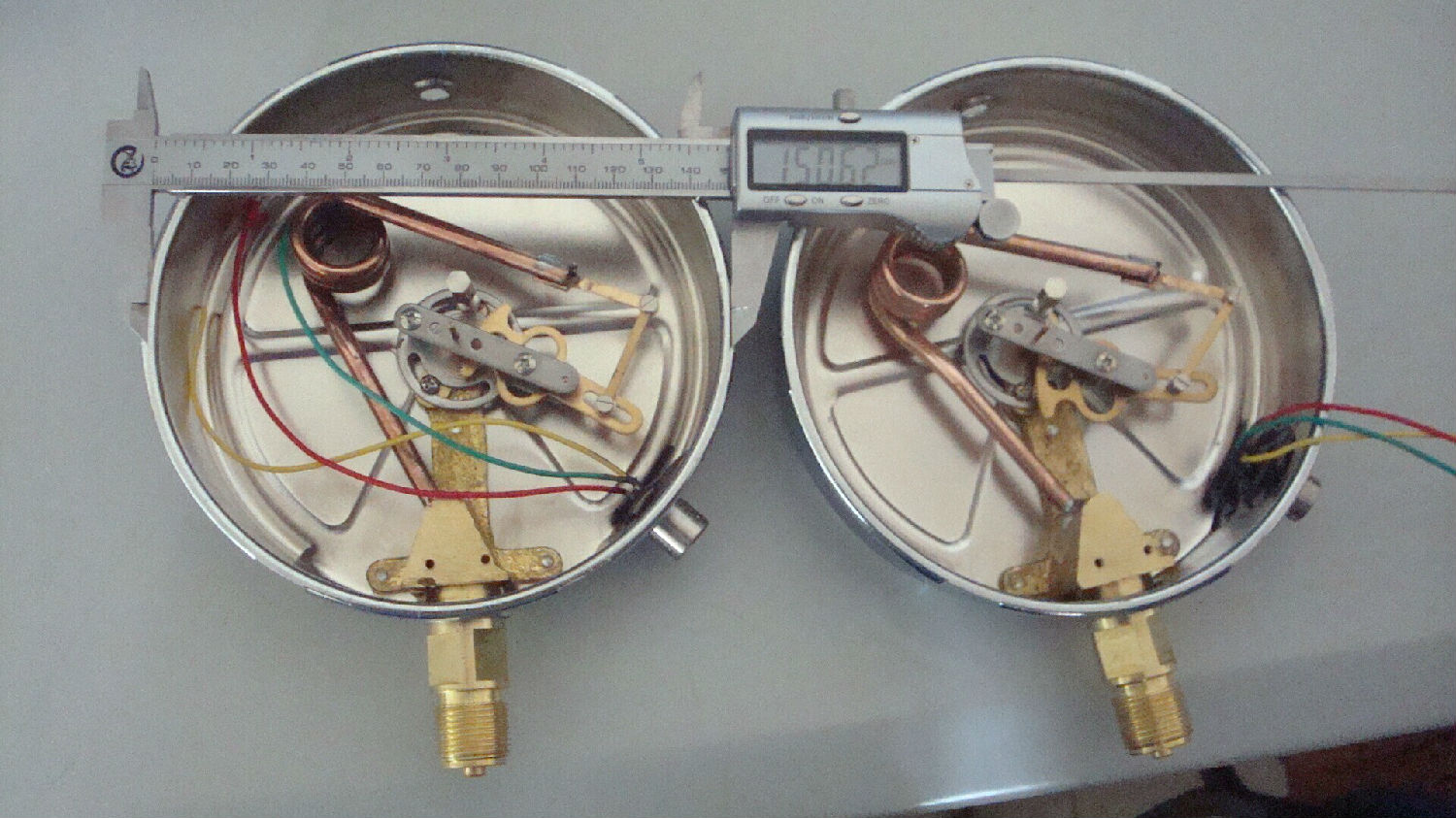 不锈钢耐震电接点压力表外壳尺寸 不锈钢耐震电接点压力表外壳尺寸