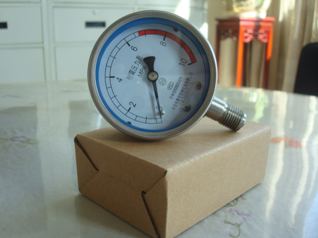 耐震不锈钢压力表正面